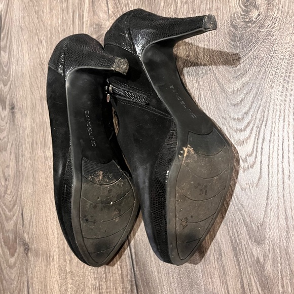 Bandolino Mixed Media Booties - Picture 4 of 4